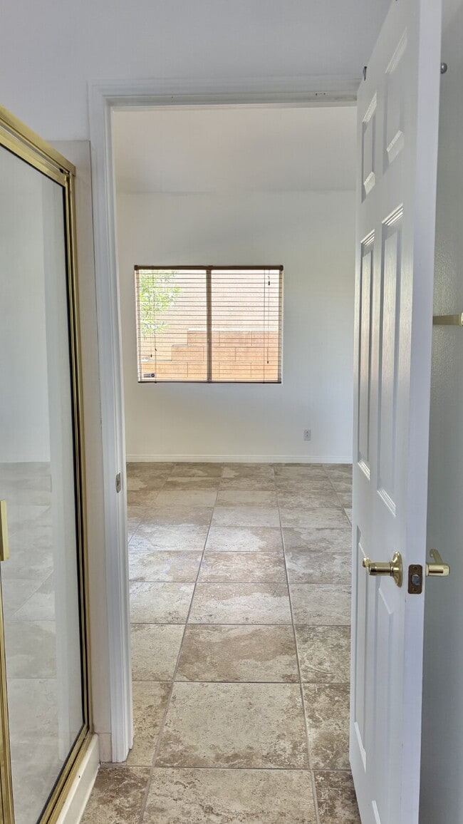 Building Photo - 3 Bedrooms and 3 Bathrooms Save $500 Move-in by April 1st!!