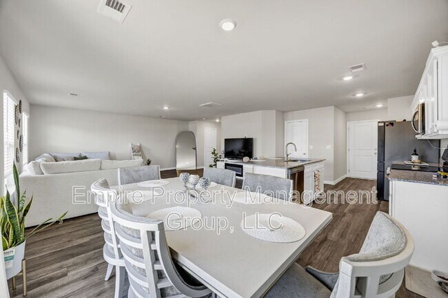 Building Photo - 706 Common Widgeon Wy