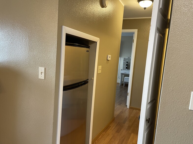 Building Photo - 5034 El Camino Dr
