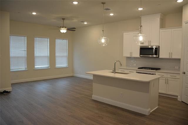 Building Photo - 338 Almanor St