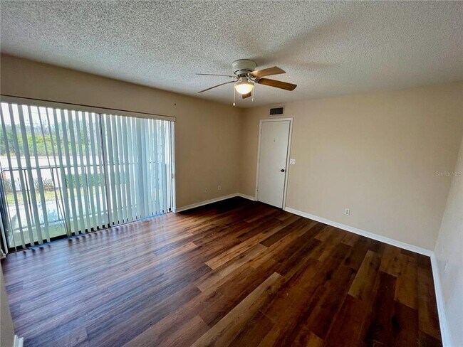 Building Photo - 2946 Tangerine Ct