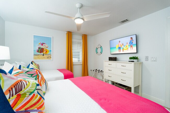 Building Photo - 149 Beachcomber St