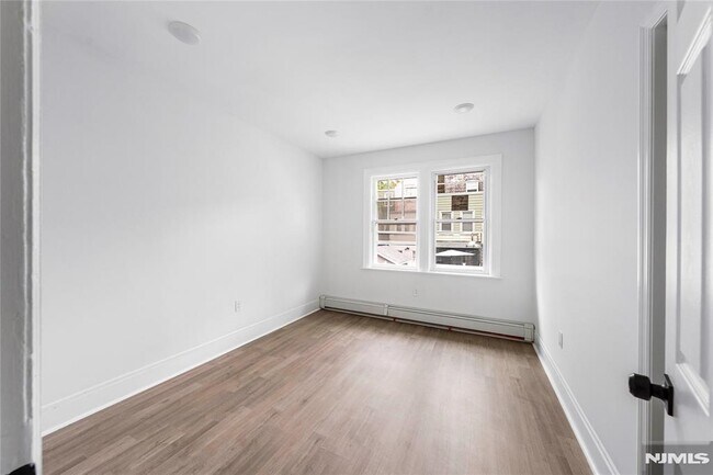 Building Photo - 7420 4th Ave