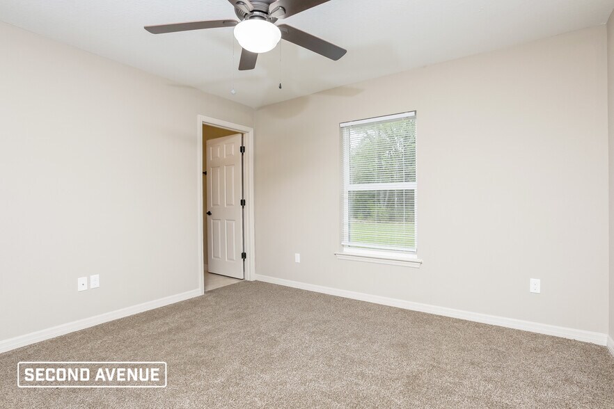 Building Photo - 4313 SW 141st Ln