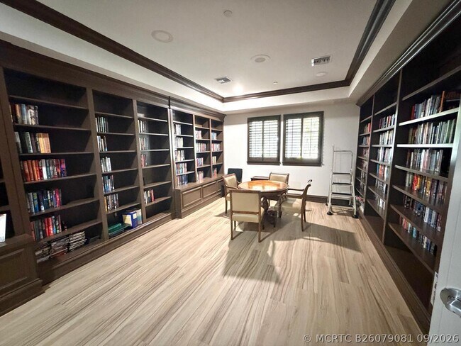 Building Photo - 8000 Carnoustie Pl