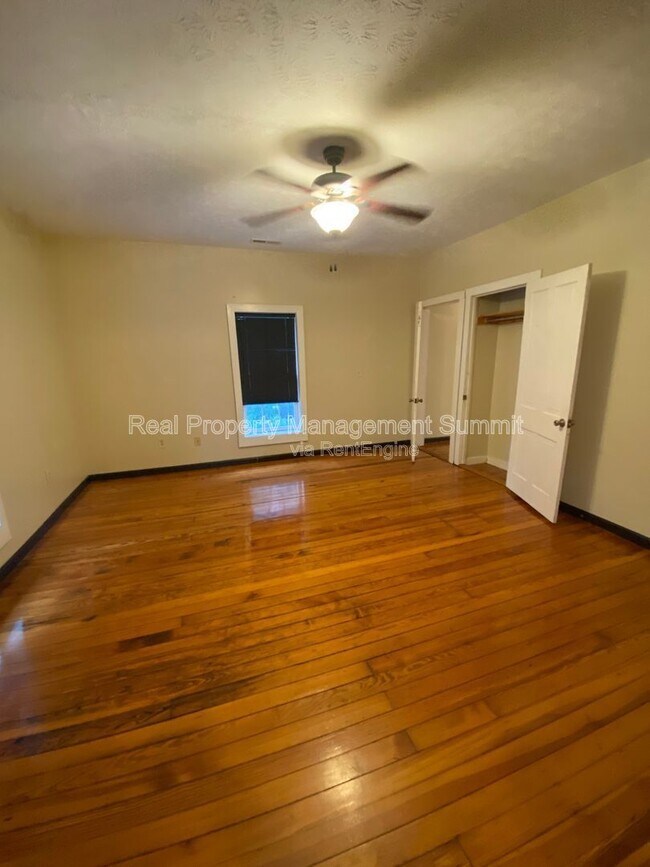 Building Photo - 817 Grayson Ave