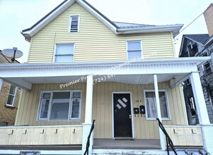 Building Photo - 483 New York Ave