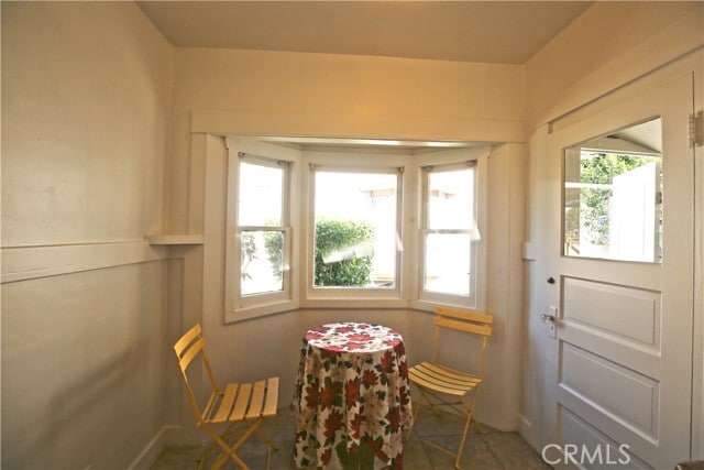 Building Photo - 325 Pasadena Ave