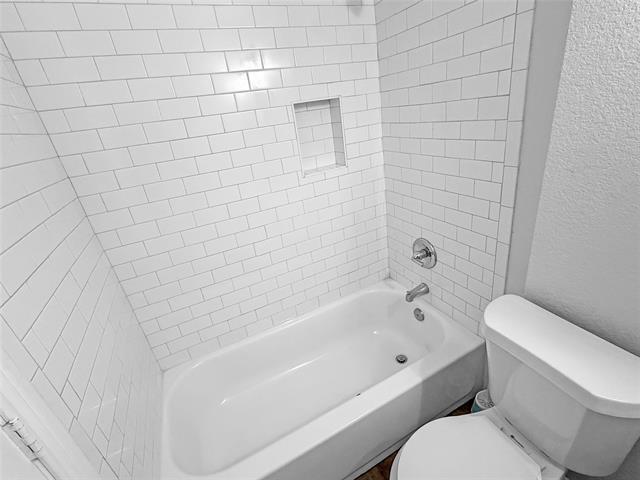 Building Photo - 3201 Ryan Ave