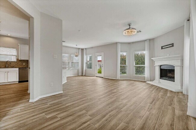 Building Photo - Modern Suburban Retreat in the Heart of McKinney