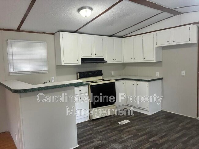 Building Photo - 517 Skylark Ln