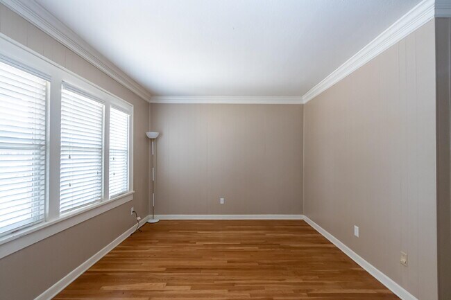 Building Photo - 2307 14th St