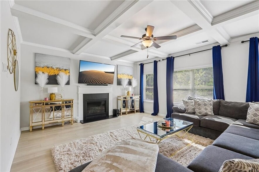 Building Photo - 4774 Sultana Way