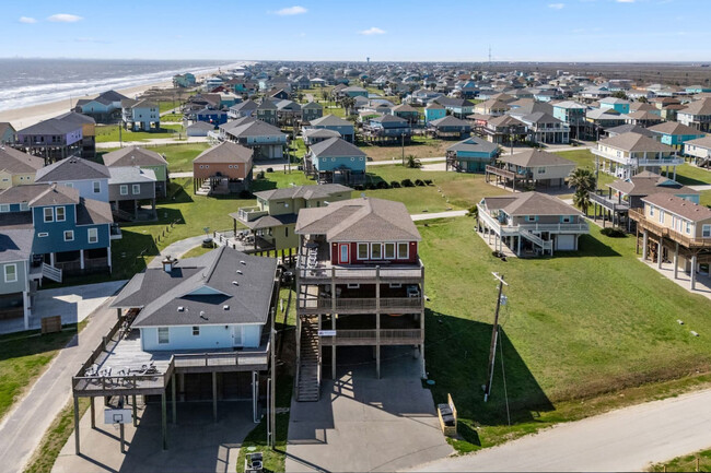 Building Photo - 907 S Cove Dr