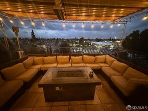 Building Photo - 8739 Thermal St