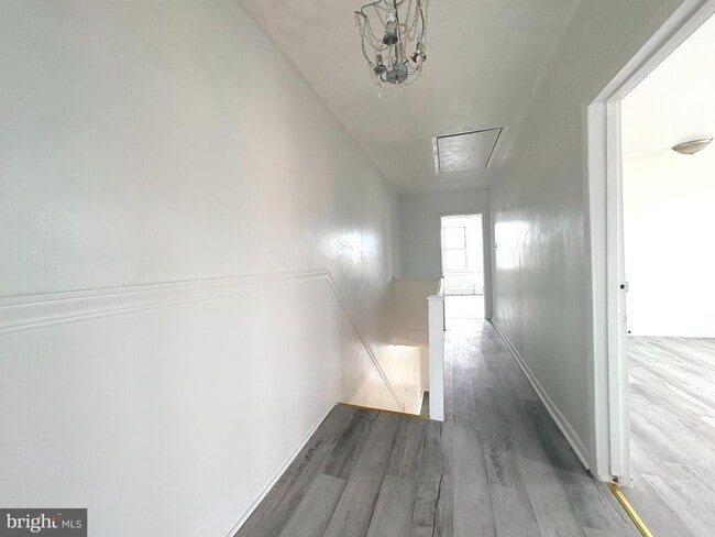 Building Photo - 2241 Knorr St