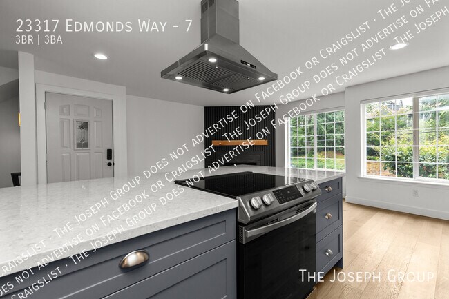 Building Photo - 23317 Edmonds Way