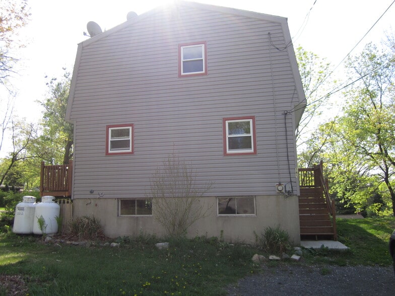 Building Photo - 165 S Maryland Ave