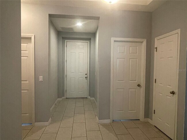 Building Photo - 32745 Coldwater Creek Loop