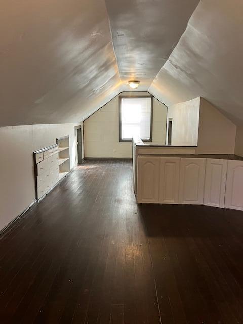 Building Photo - 738 S Weyant Ave