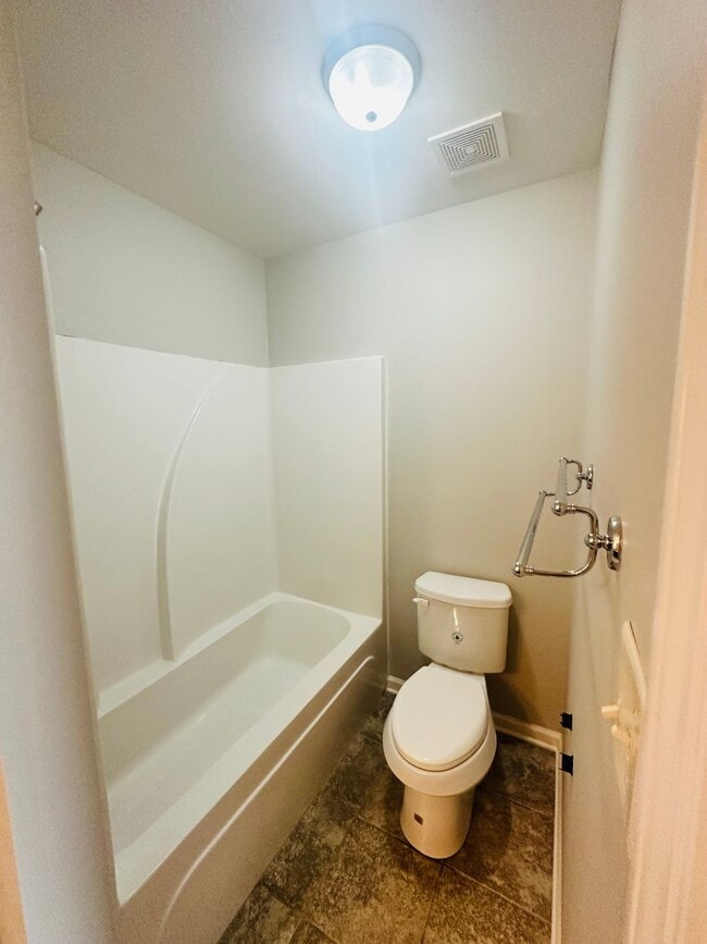 Building Photo - 107 Catskill Ln