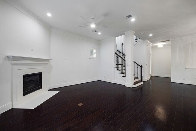 Building Photo - 8213 Cabernet Ln