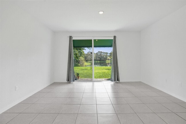 Building Photo - 4748 SW 63rd Terrace