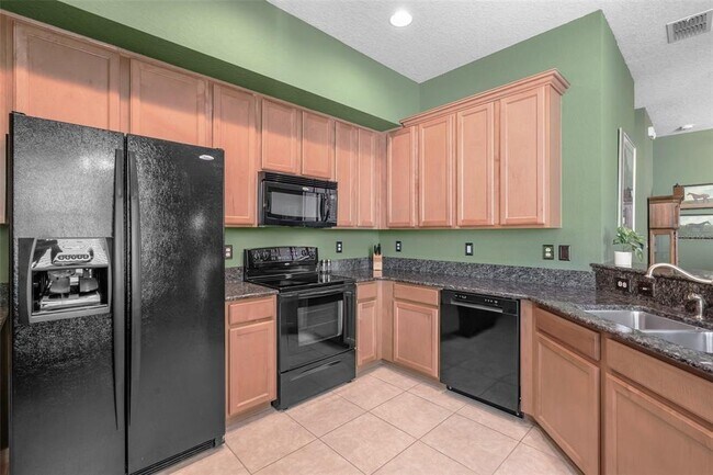 Building Photo - 11353 Evesham Dr