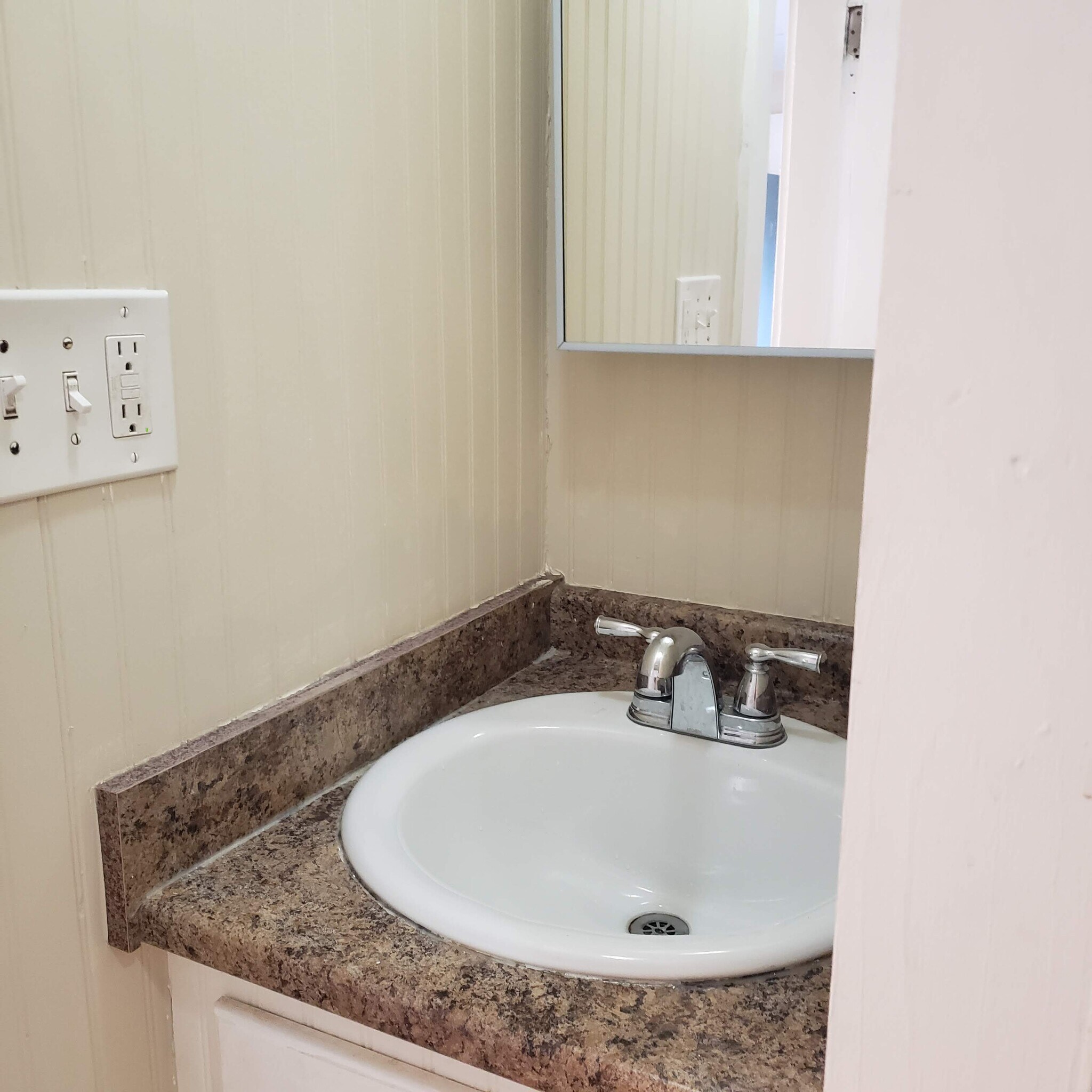 Building Photo - 306 Washington St