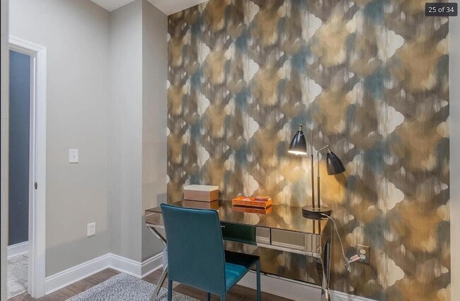 Building Photo - 3221 Noble St