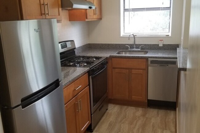 Renovated Kitchen - 1215 N Quinn St
