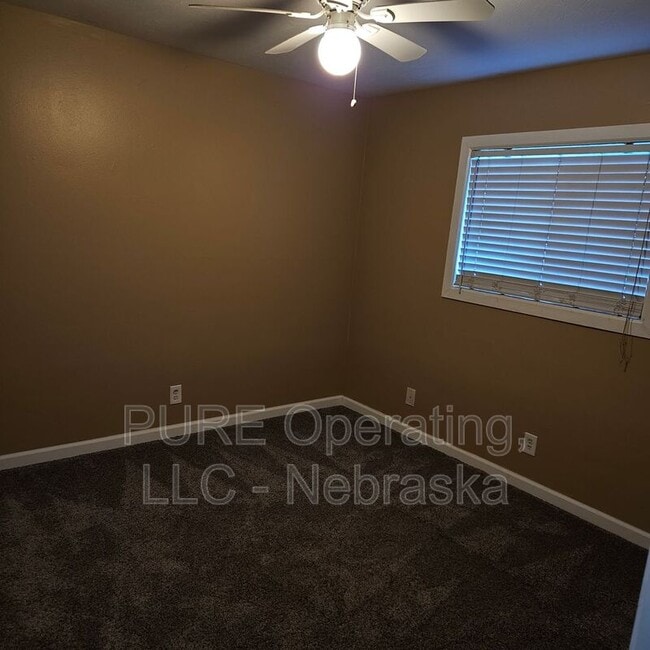 Building Photo - 612-616 N 46 St