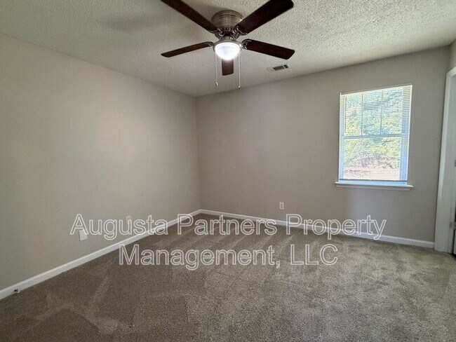Building Photo - 3626 Pebble Creek Dr