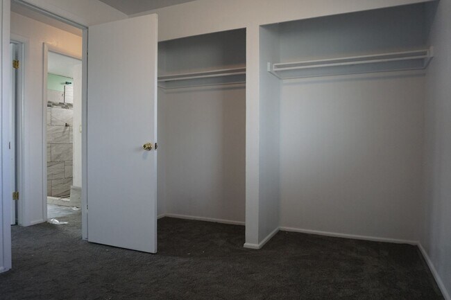Building Photo - 4 Bedroom 2 Bath West Jordan Home
