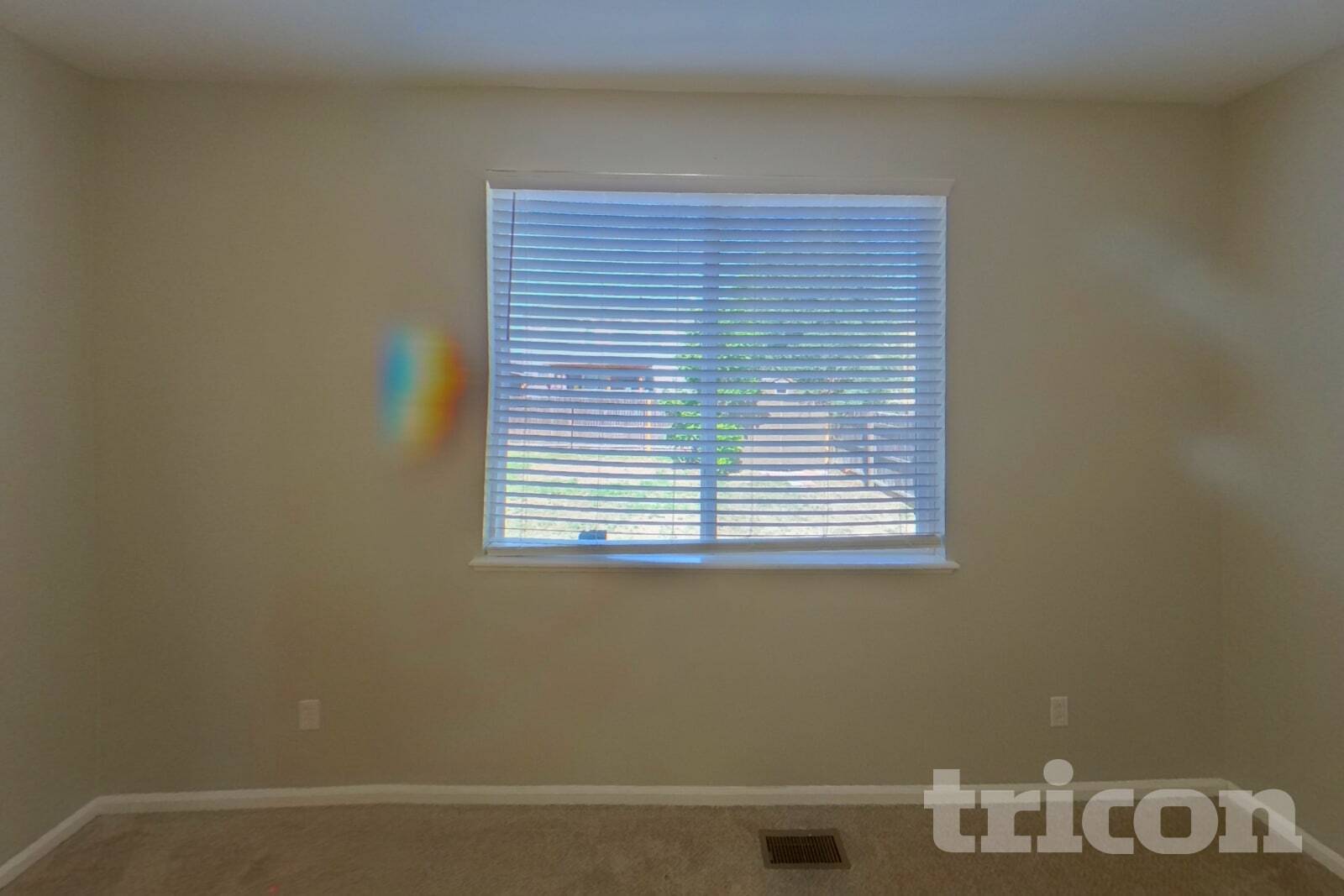 Building Photo - 565 Winebrook Way