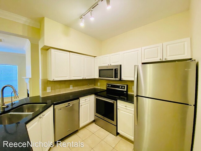 Building Photo - 3 br, 2.5 bath House - 11624 Tomahawk Cree...