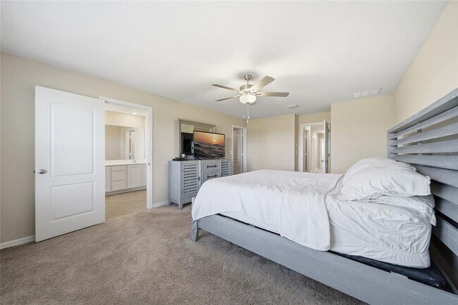 Building Photo - 11405 Cay Spruce Wy