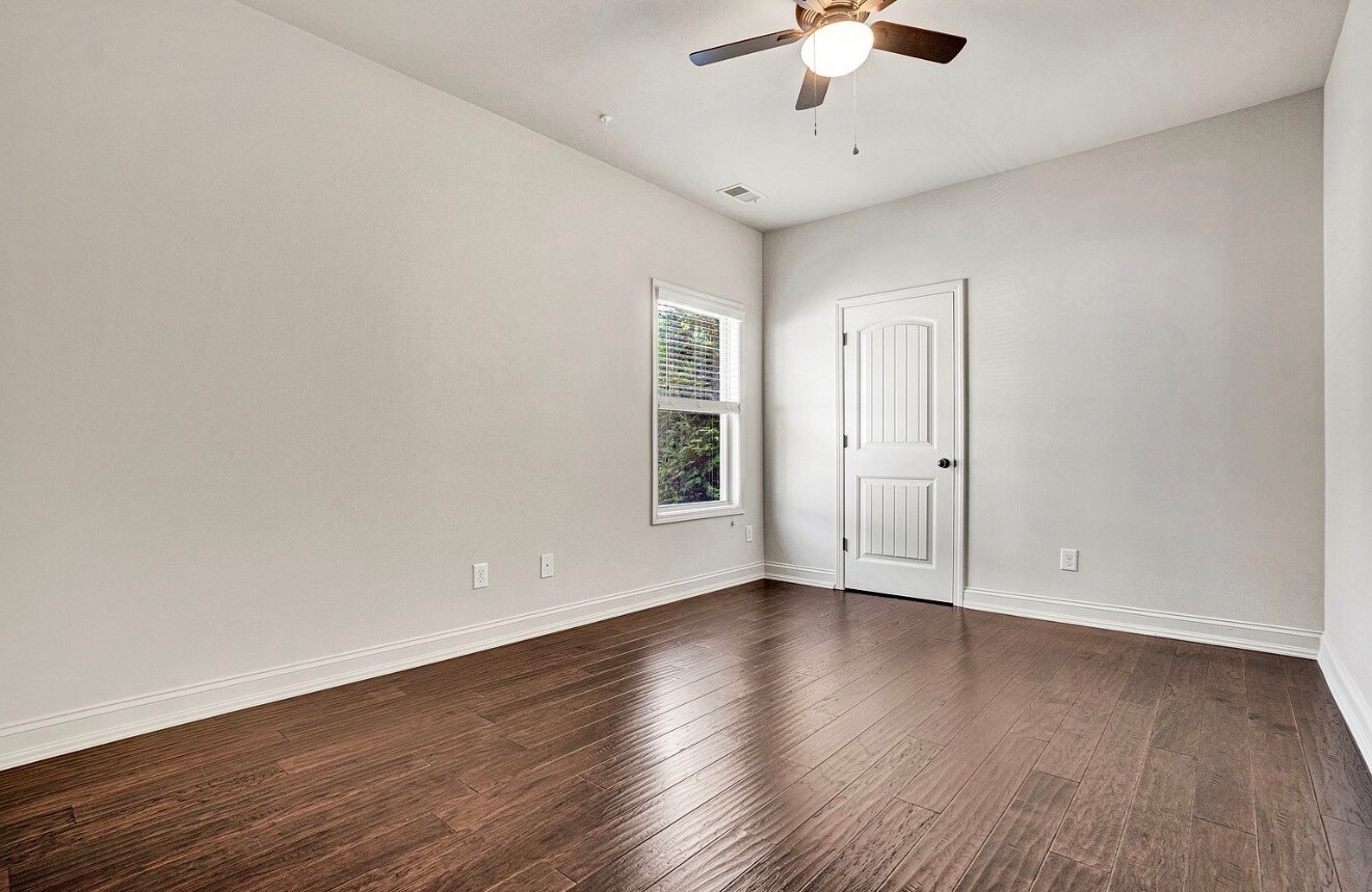 Building Photo - 257 Meadow Blossom Way