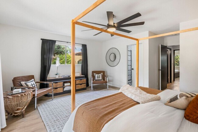 Building Photo - CANYON LAKE 3 BED 2 BATH ON GOLF COURSE