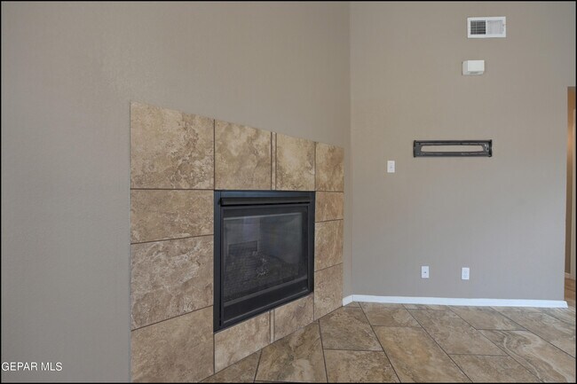 Building Photo - 6617 Berringer St