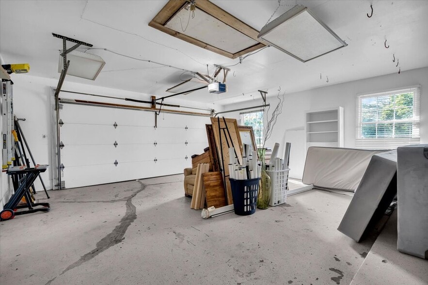 Building Photo - 4158 Cherrywood Dr