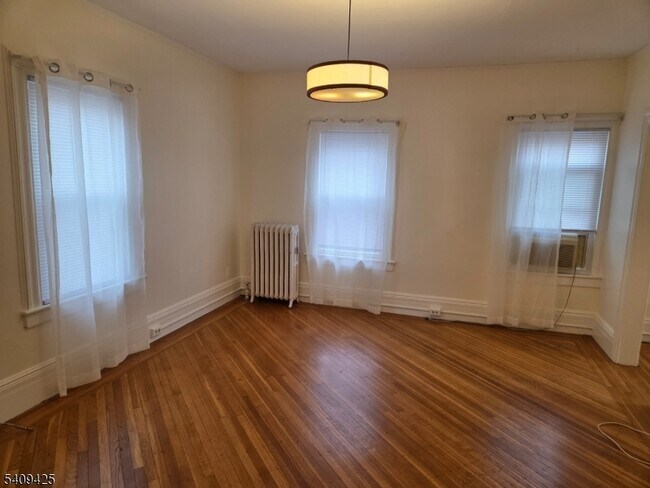 Building Photo - 177 Ashland Ave