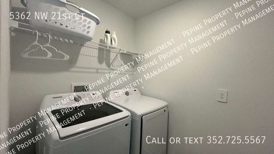 Building Photo - 5362 NW 21st Ct