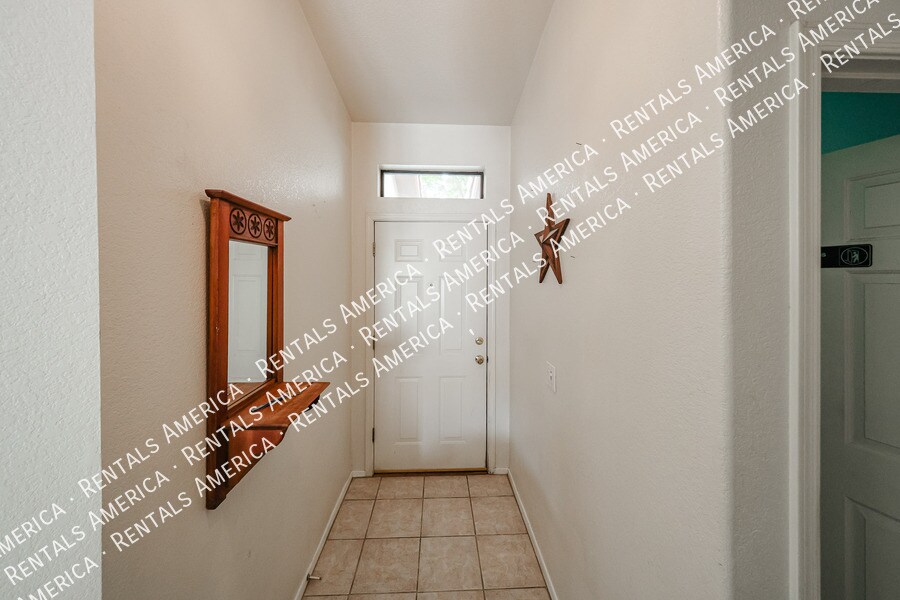 Building Photo - 9123 N 68th Dr