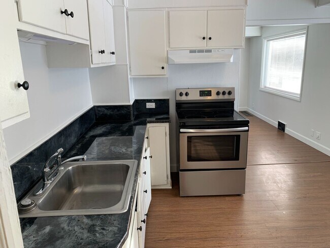 Building Photo - 4103 N Adams St