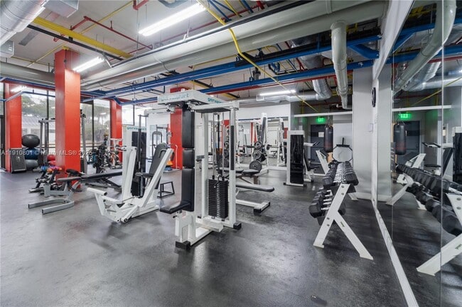 Building Photo - 780 NE 69th St