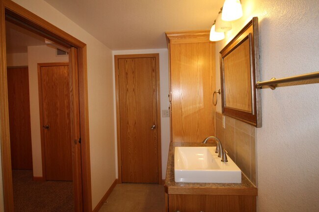 Building Photo - Wonderful Home in Central Fort Collins