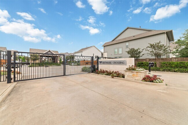 Building Photo - 10974 Swang Link Dr