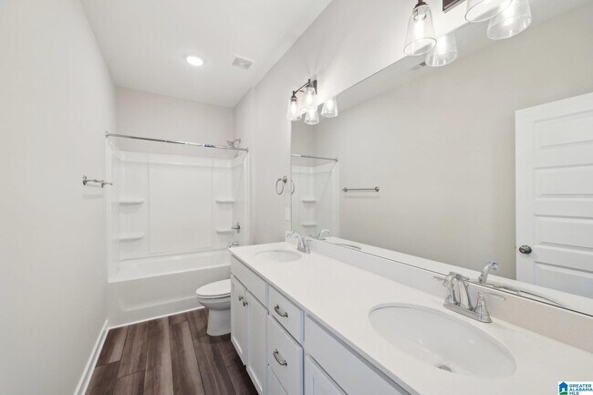 Building Photo - 439 Troubadour Ln
