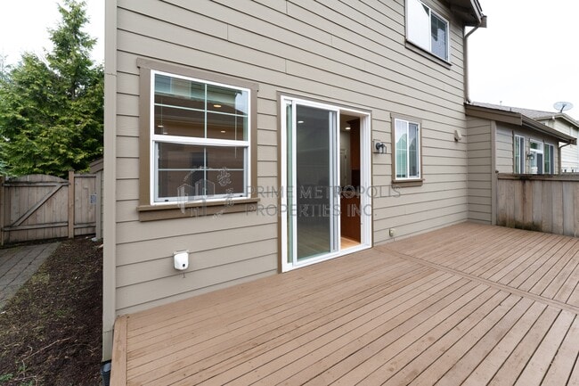 Building Photo - 8322 137th Ct NE